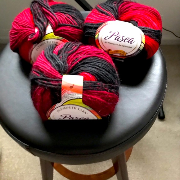 Other - Beautiful soft Alpaca yarn🧶🧶Final Price